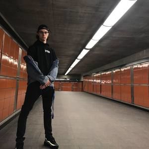 Meet your Posher, Frederic